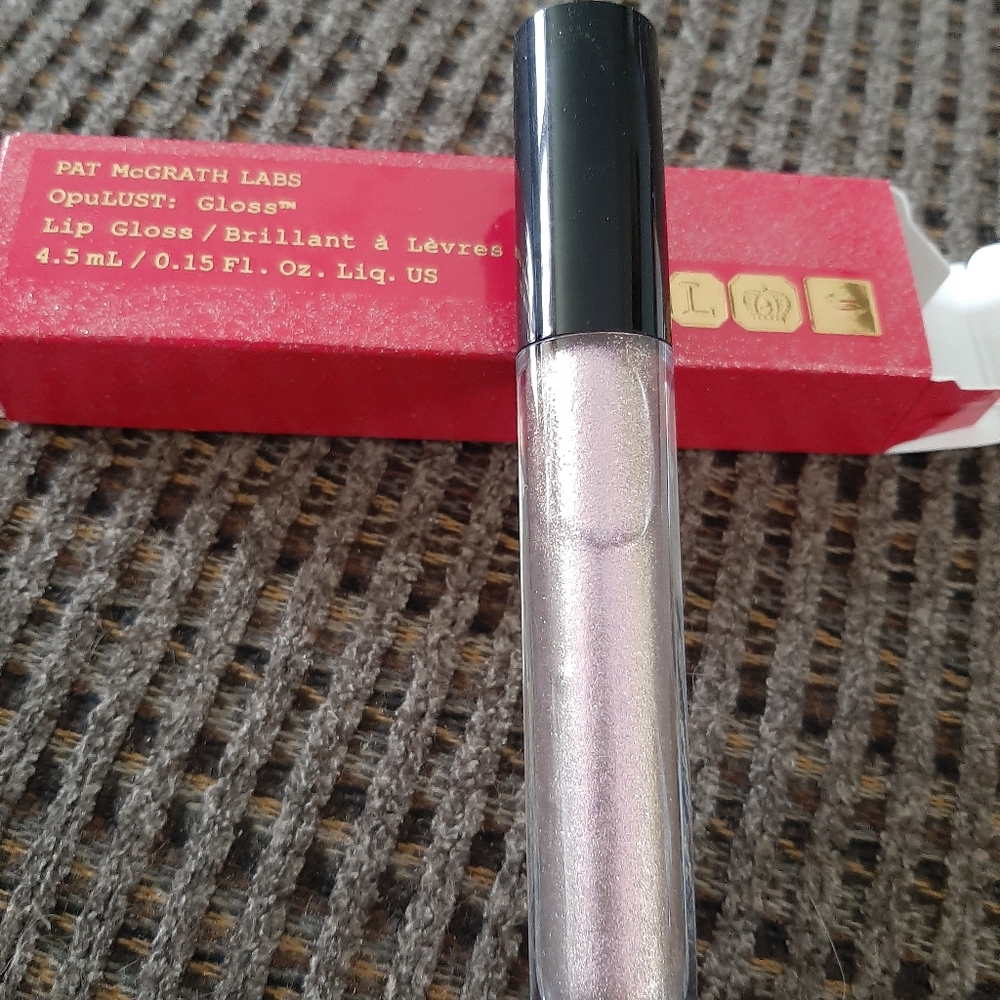 Pat McGrath Labs Opulust gloss lavendaring